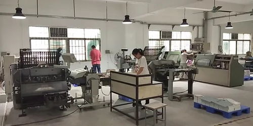 環(huán)保空調(diào)為豪味來印刷工廠車間提供高效通風(fēng)降溫解決方案